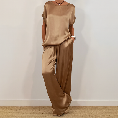 Elegant Satin-Jumpsuit – Raffinerad Stil med Oansträngd Grace