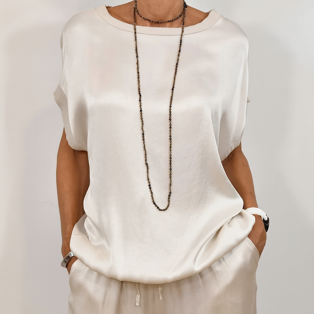 Elegant Satin-Jumpsuit – Raffinerad Stil med Oansträngd Grace